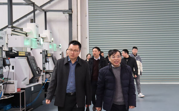 2024年1月17日，江西省工业和信息化厅调研组莅临BB贝博艾弗森调研中幼企业发展情况。
